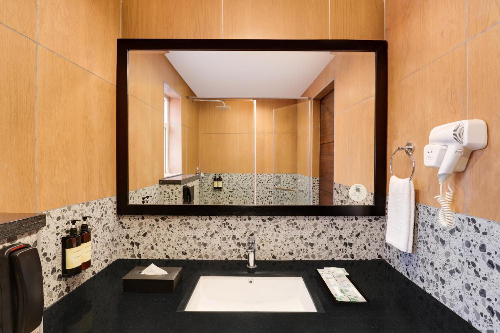 Lemon Tree Suites, Whitefield, Bengaluru 외부 사진